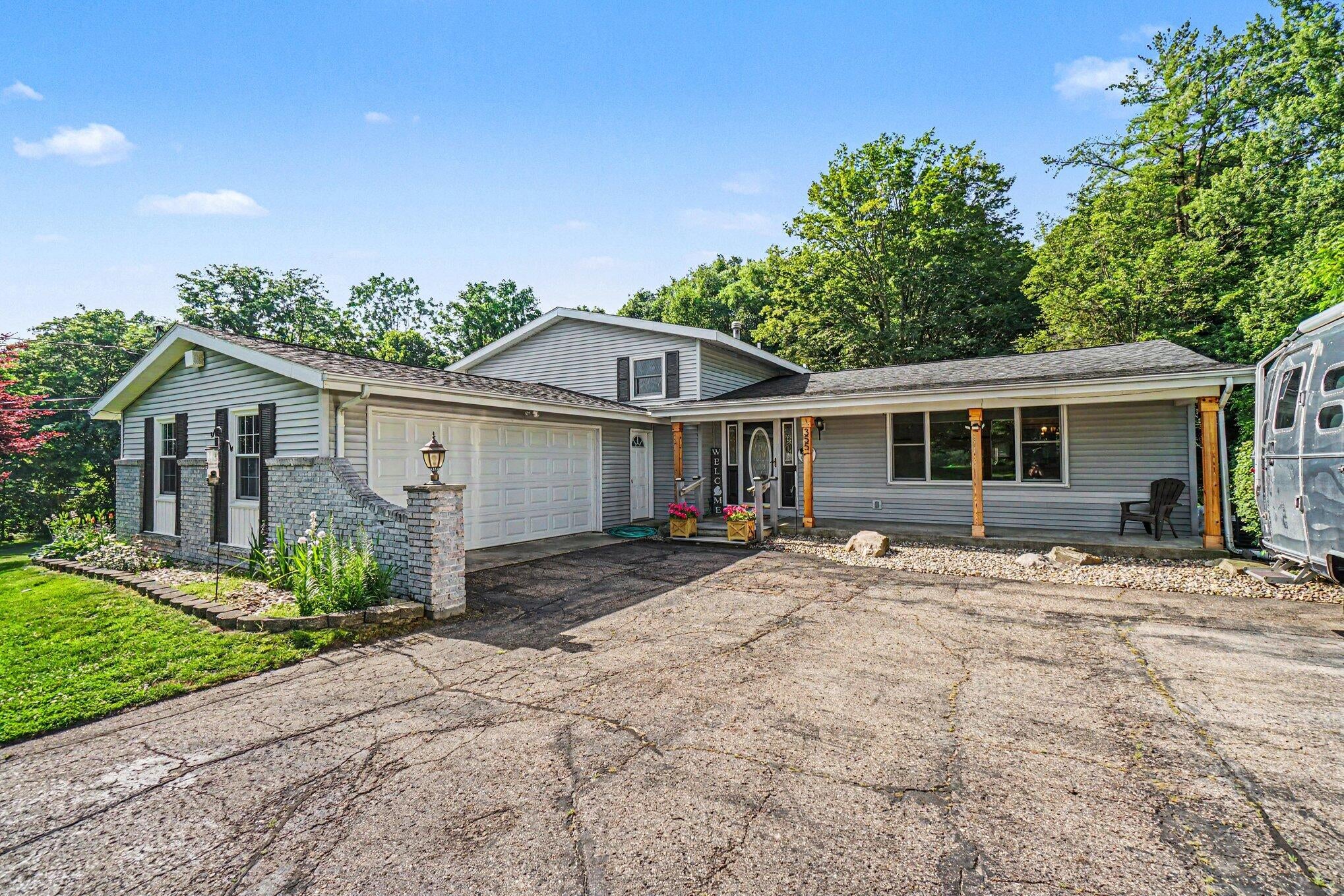 355 W F Avenue