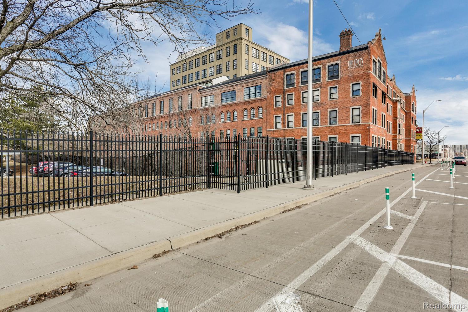 Detroit City, Michigan 48207, United States, 1 Bedroom Bedrooms, ,2 BathroomsBathrooms,Residential,Active,193586