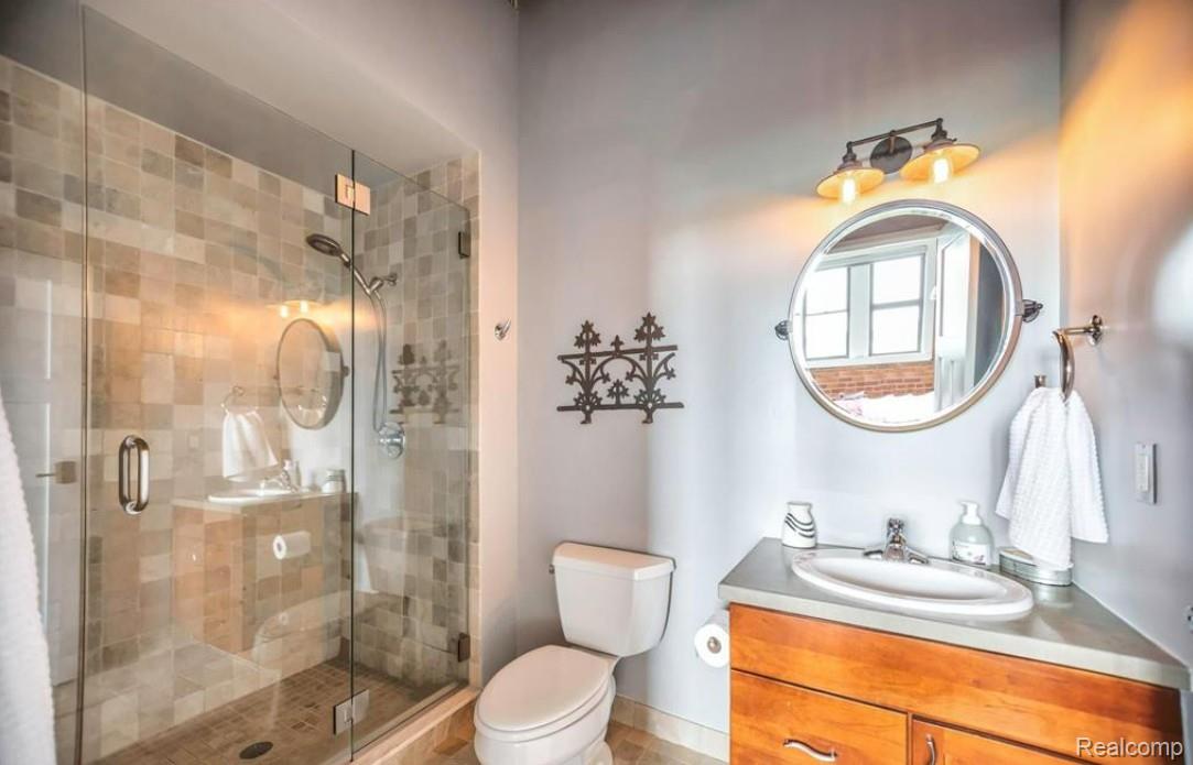 Detroit City, Michigan 48207, United States, 1 Bedroom Bedrooms, ,2 BathroomsBathrooms,Residential,Active,193586