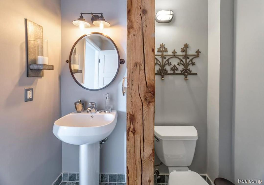 Detroit City, Michigan 48207, United States, 1 Bedroom Bedrooms, ,2 BathroomsBathrooms,Residential,Active,193586