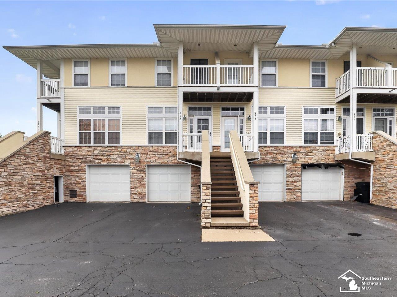 803 Catalina Cove