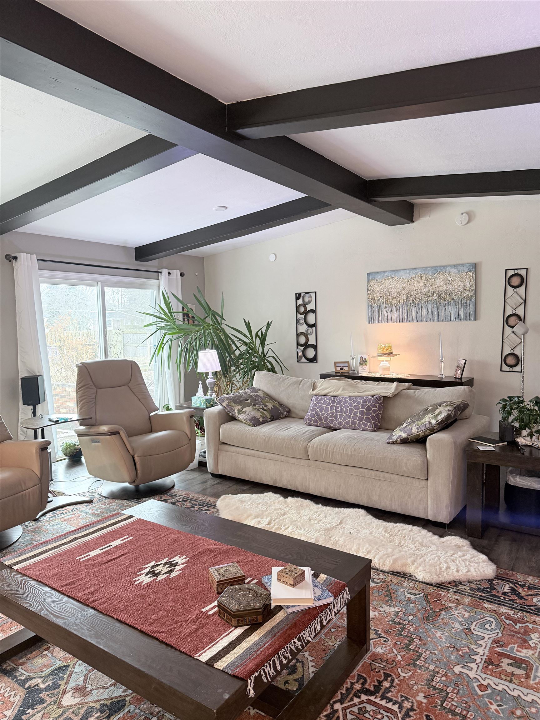 302 W Grand Avenue