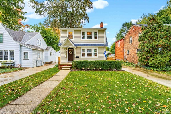 904 EDGEWOOD DR, ROYAL OAK, MI 48067 - Image f567ea8f426bc48182b15fd726c831ee/1048643303