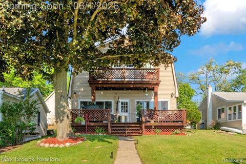 8860 Rushside Drive Hamburg Township MI 48169