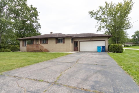 Photo of 1926 W Hinchman Road, Baroda Township, MI 49101 (MLS # 69026051463)