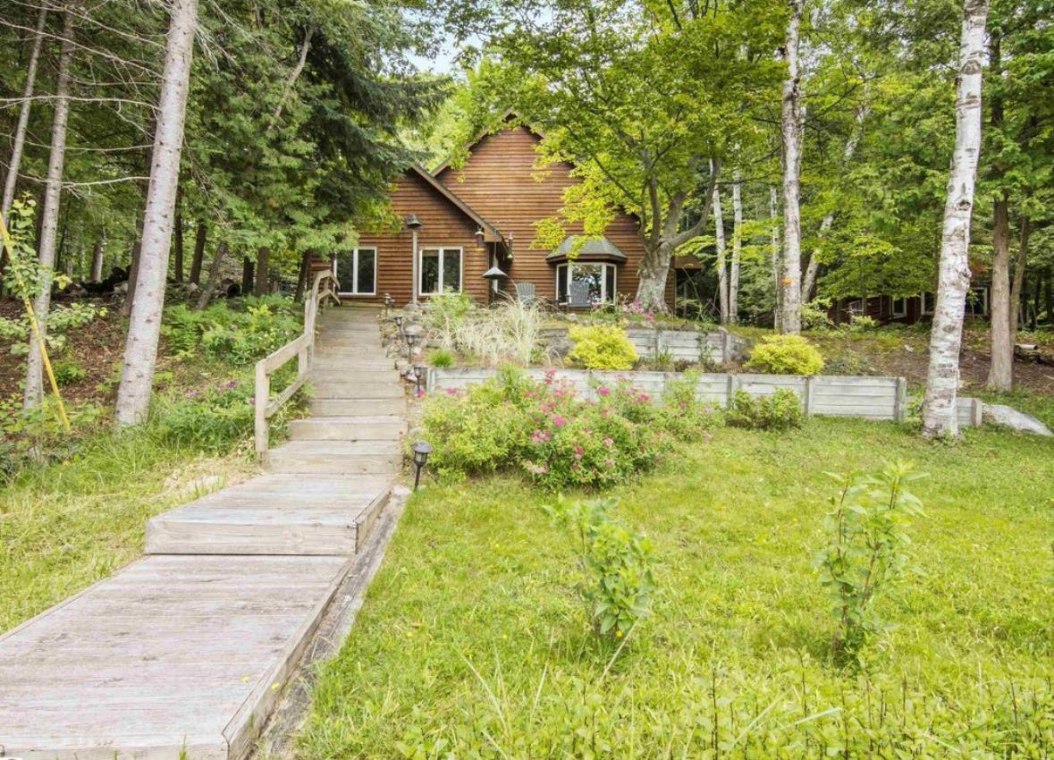 4133 N East Torch Lake Drive