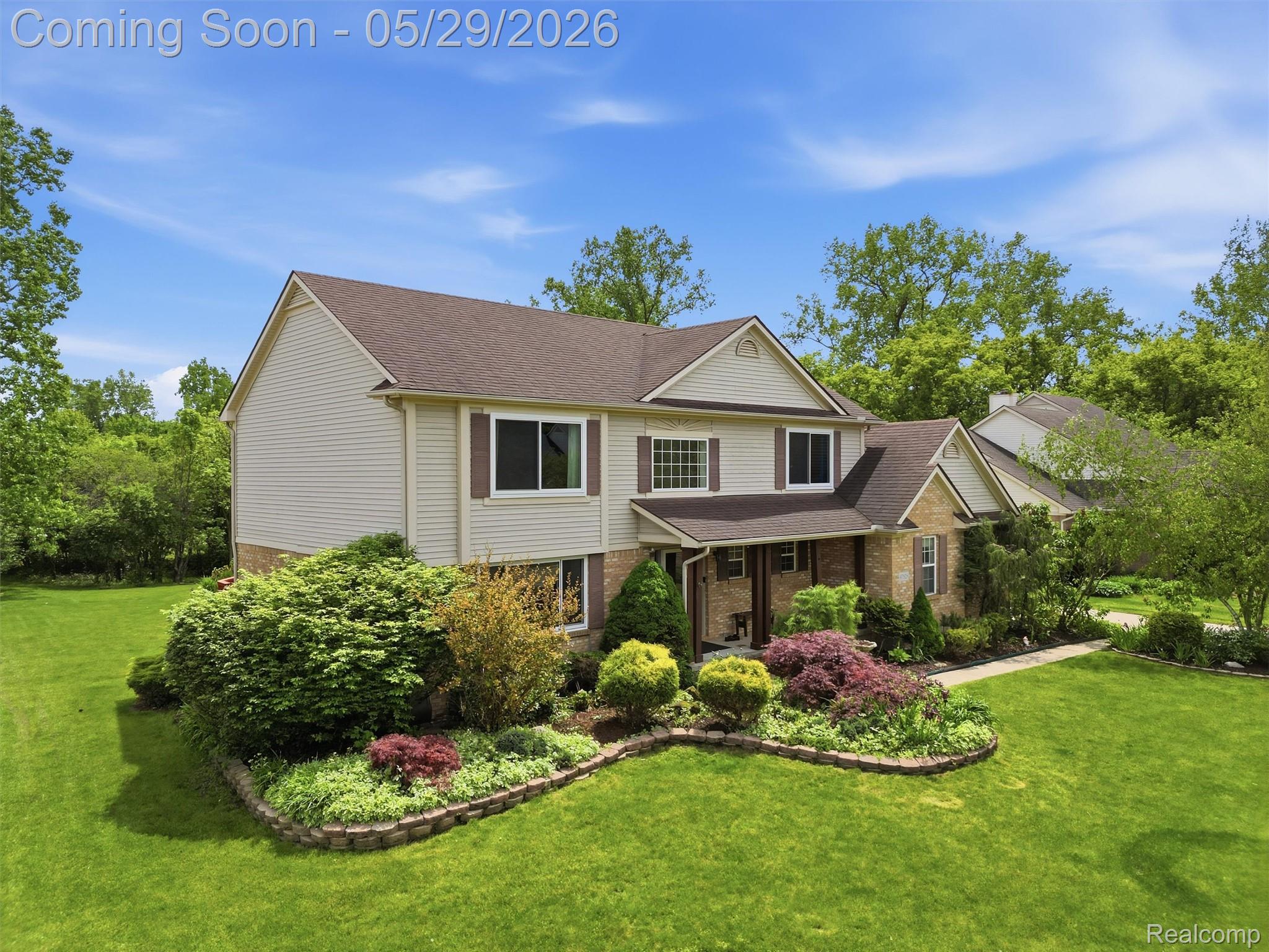 47525 River Woods Drive