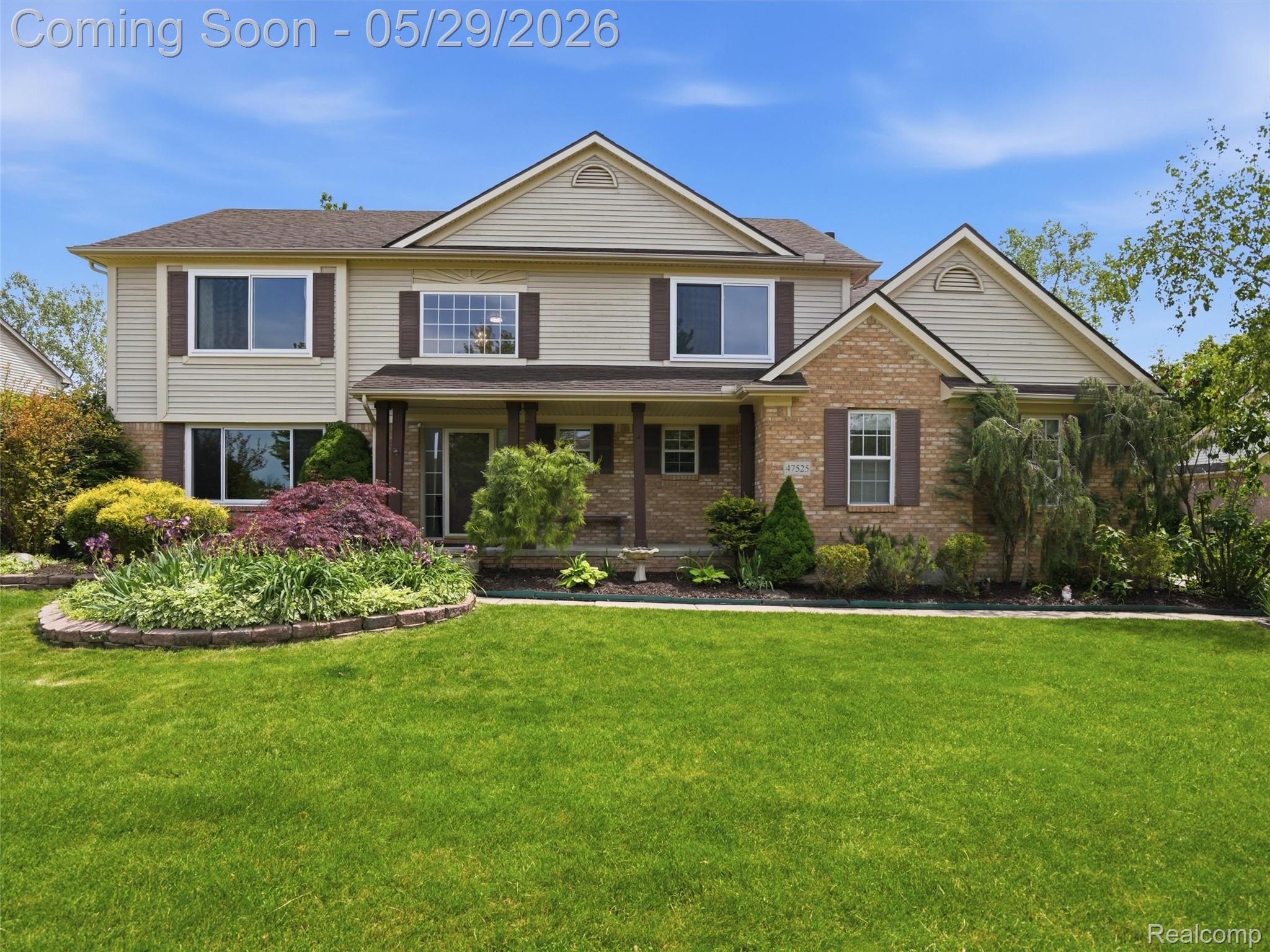 47525 River Woods Drive