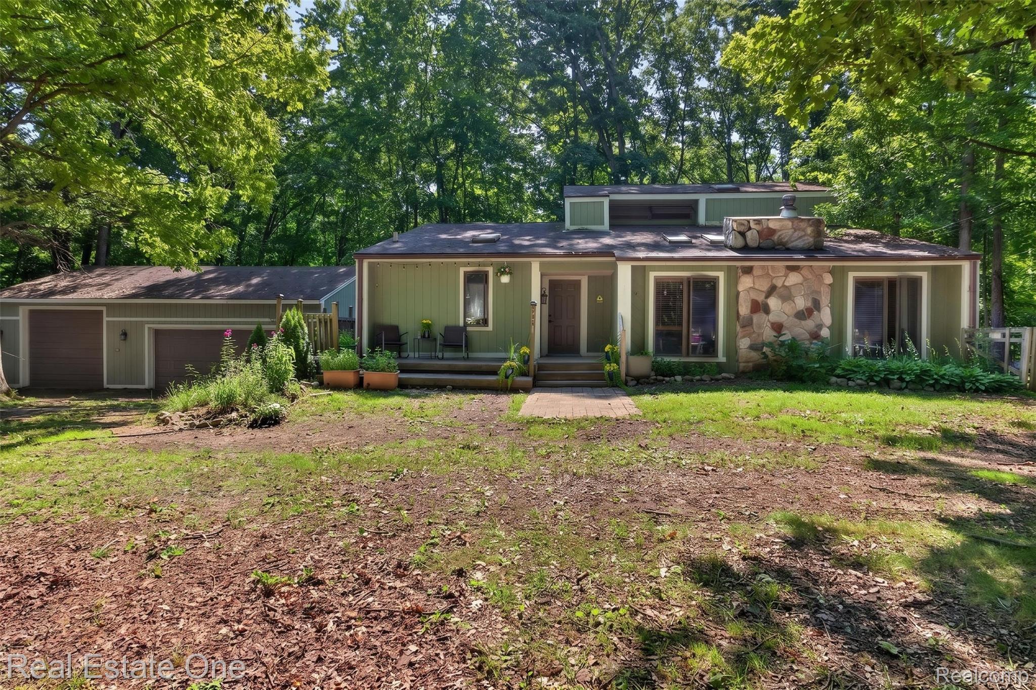 310 S Van Road
