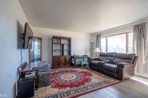 26466 Richard Drive Warren City MI 48089