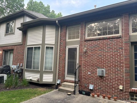44700 Heather Lane 19 Canton Charter Township MI 48187