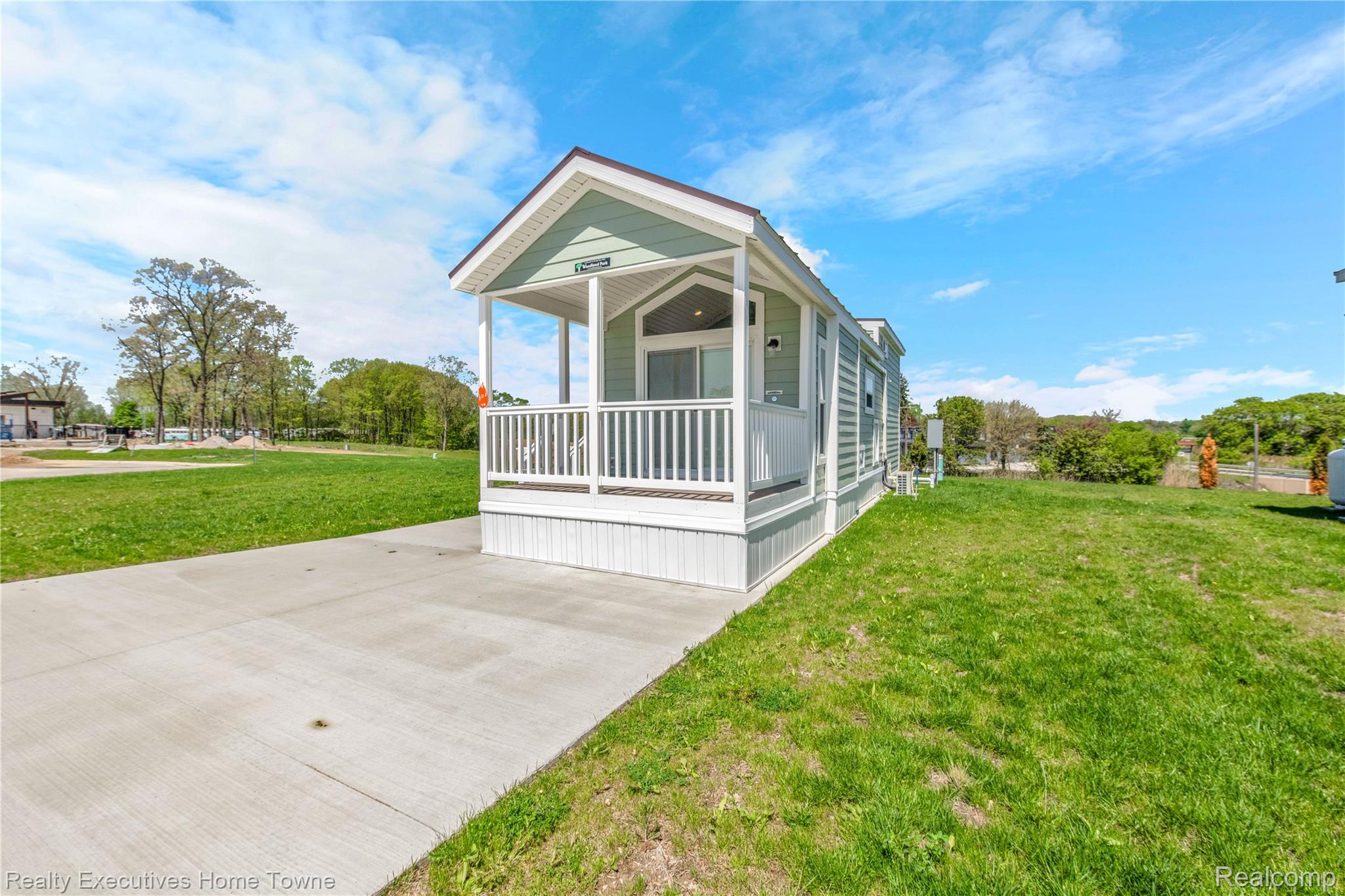 2301 Water St. Lot 8
