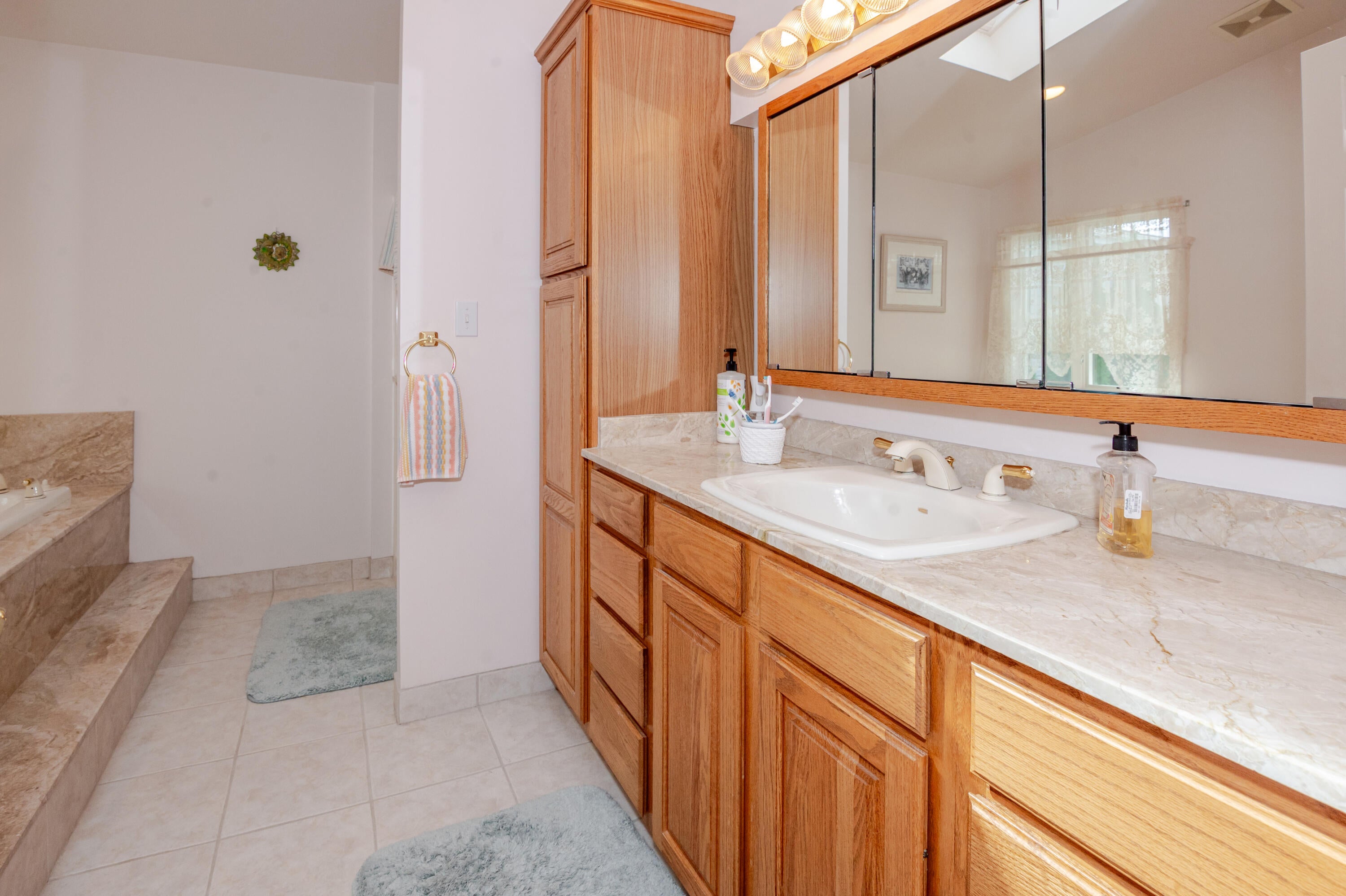 50367 W Lakeshore Drive