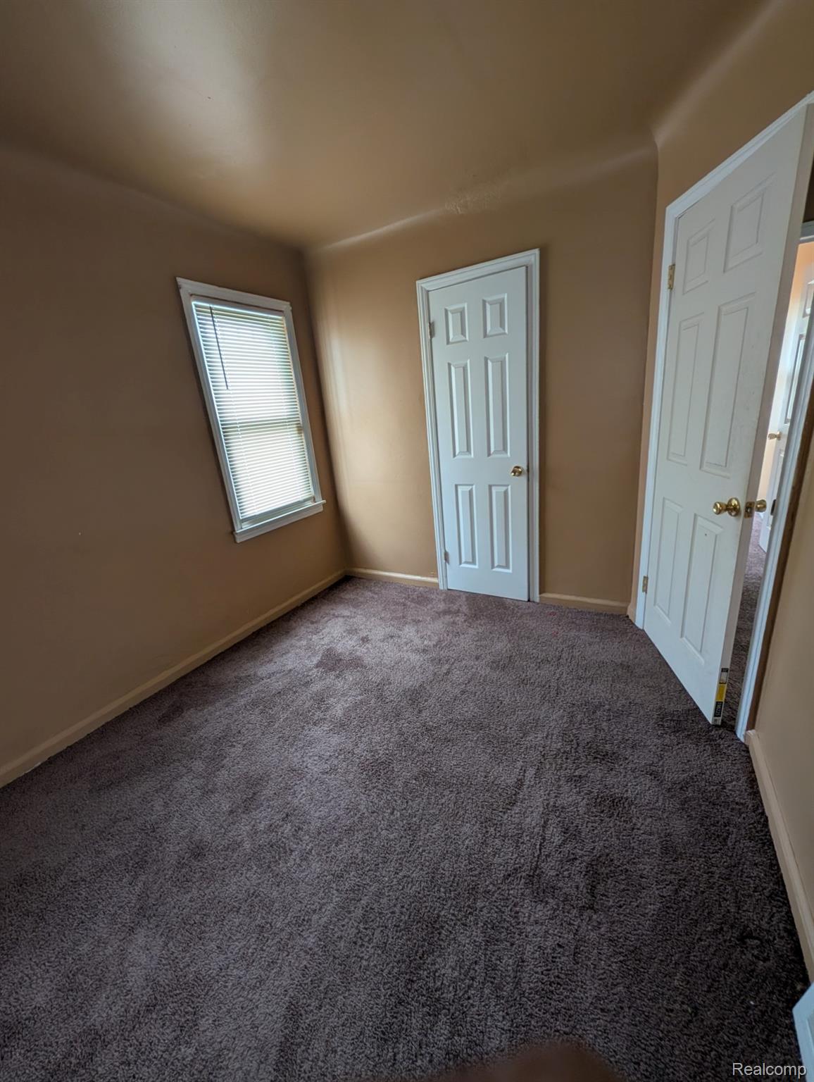 19236 Saint Aubin Street E