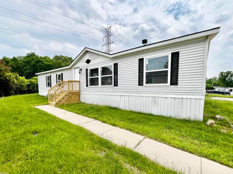 1354 Hilltop Pontiac City MI 48340