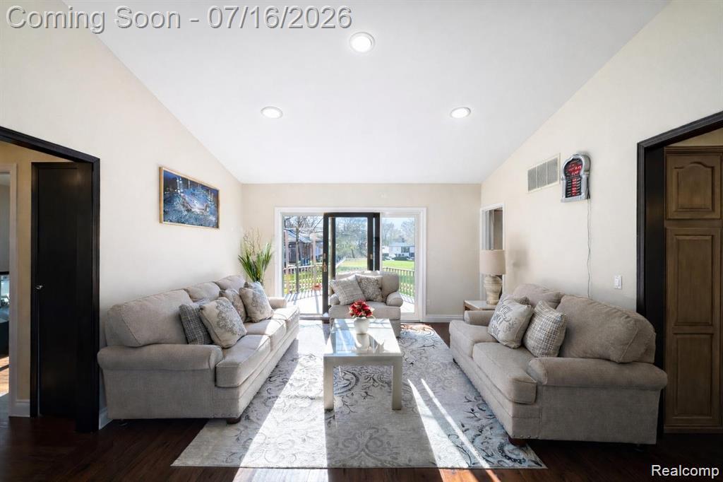 37209 Curwood Drive