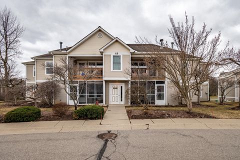 1563 OAKFIELD Drive Pittsfield Charter Township Washtenaw MI 48108
