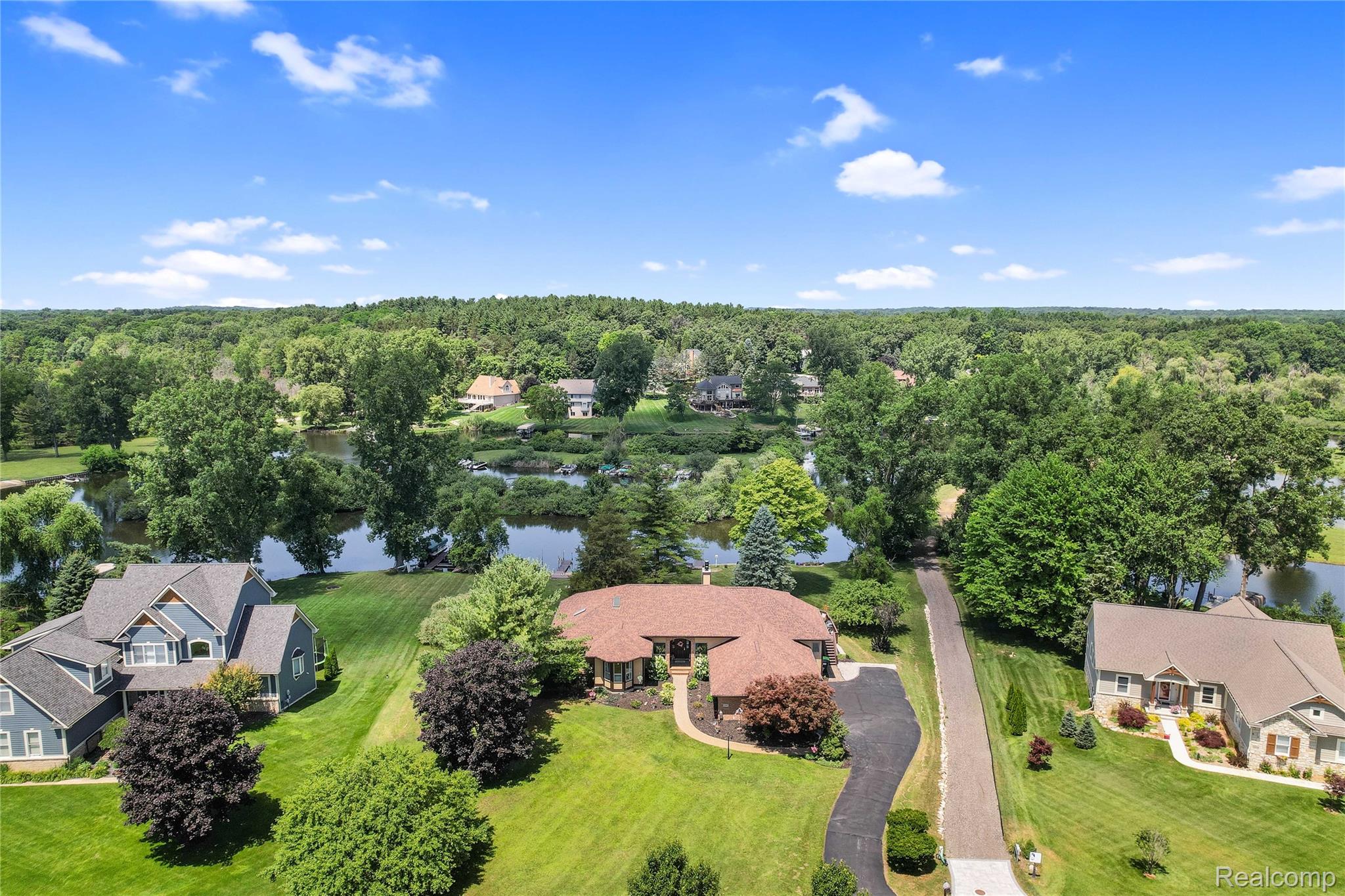 2985 Dana Pointe Drive