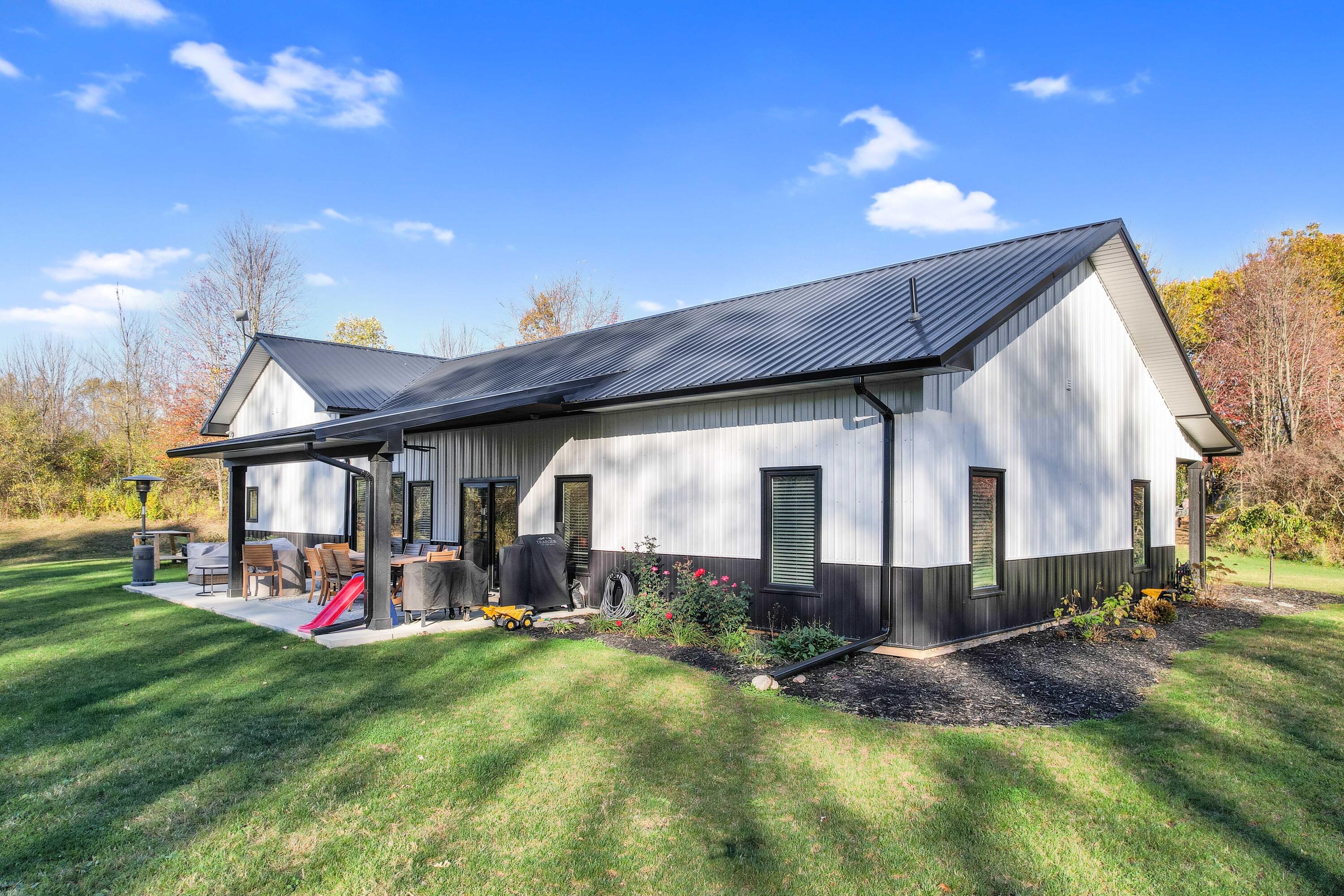 9242 Irish Road