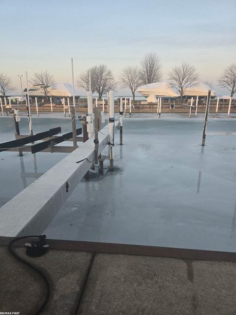 41700 Conger Bay Drive Harrison Charter Township MI 48045