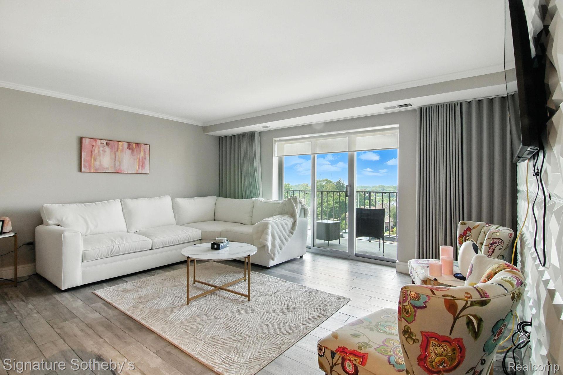 411 S Old Woodward Avenue 708