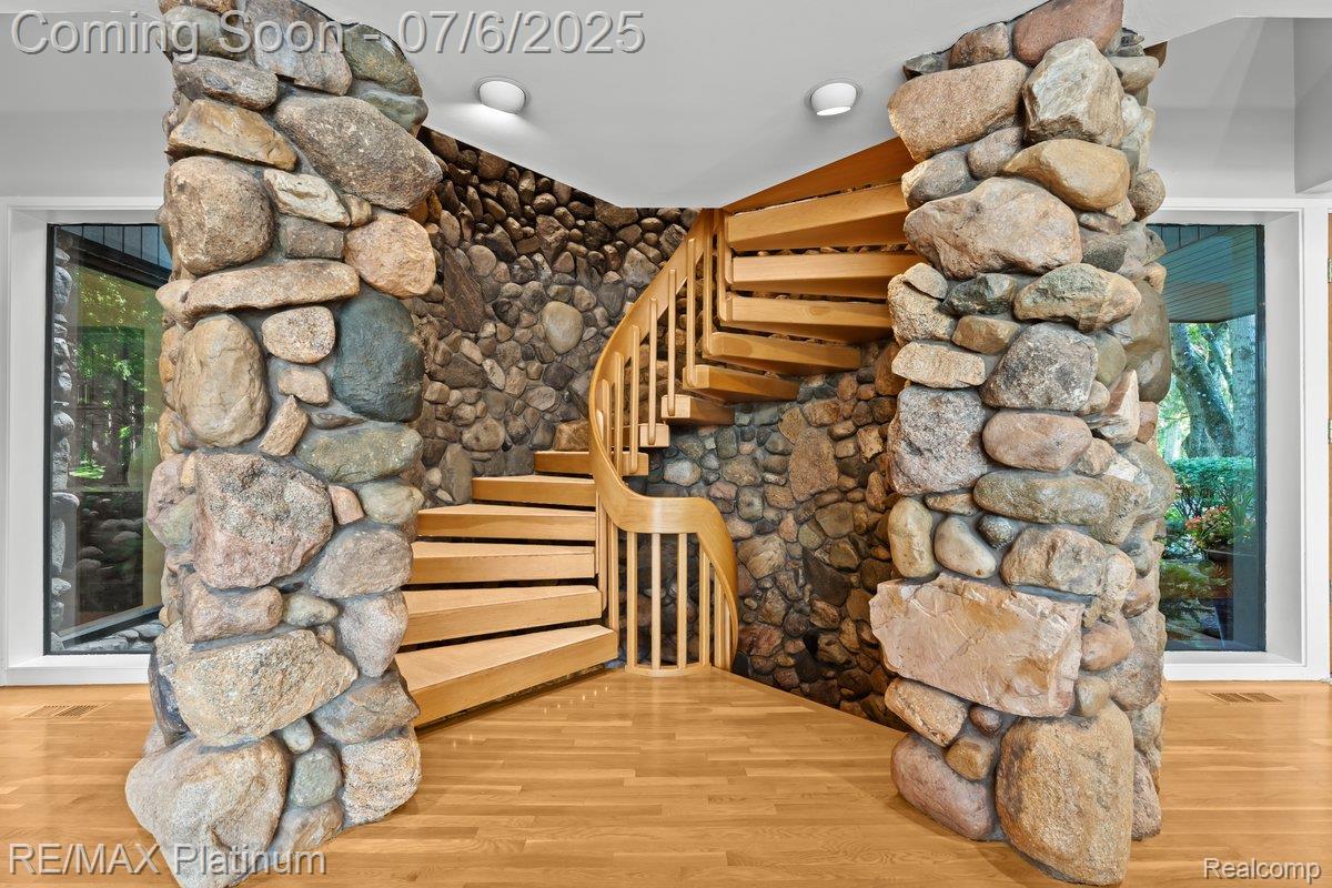 2095 Brighton Shores Trail