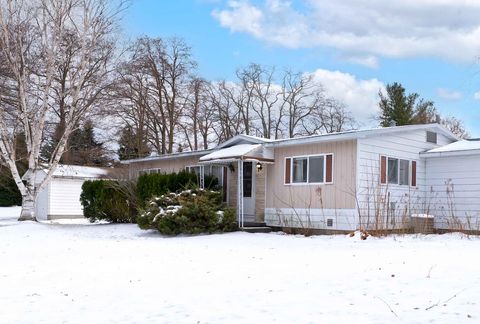 503 Cedar Street Elk Rapids Township MI 49629