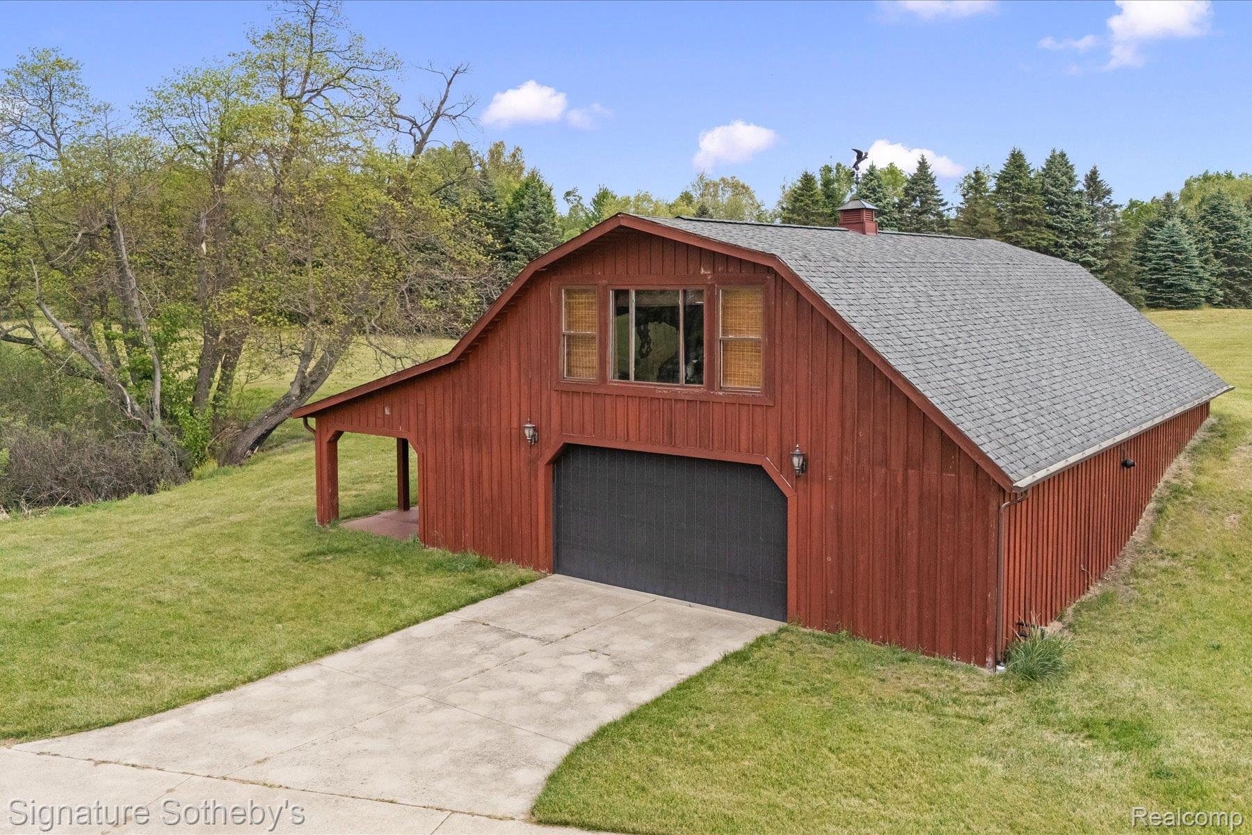 6831 Price Lake Road N