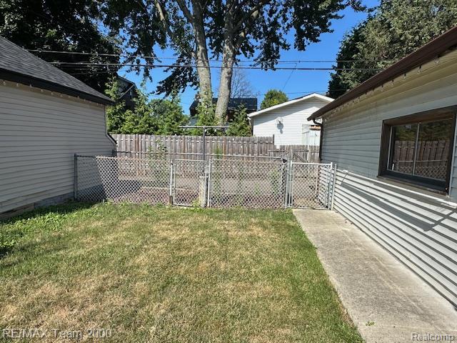 1032 Beaconsfield Avenue