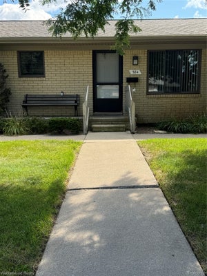 384 HILLCREST CT, OXFORD, MI 48371 - Image f5d23fa9a8b6cdf741a00dbc5f5fd179/3522715699