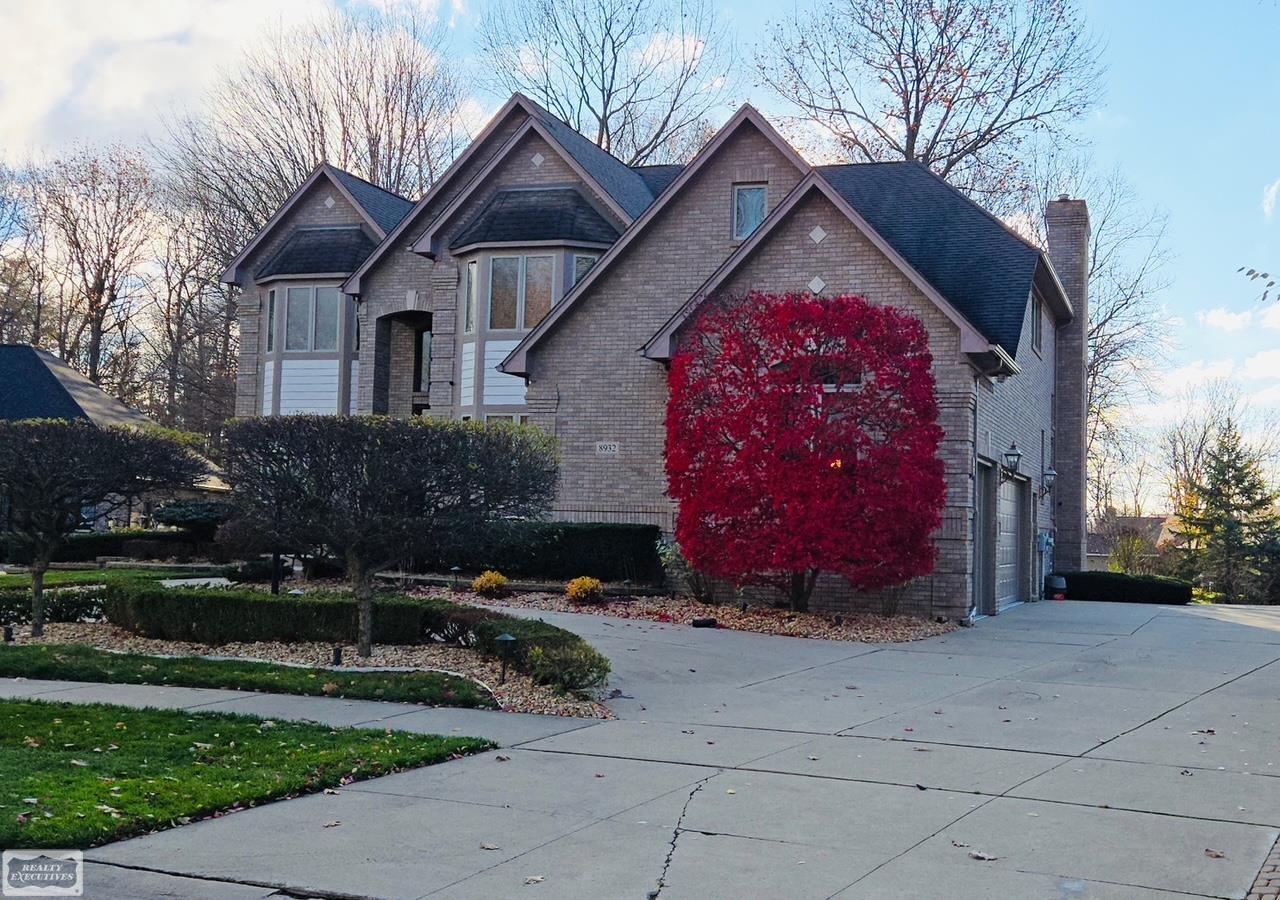 8932 Tournament Drive