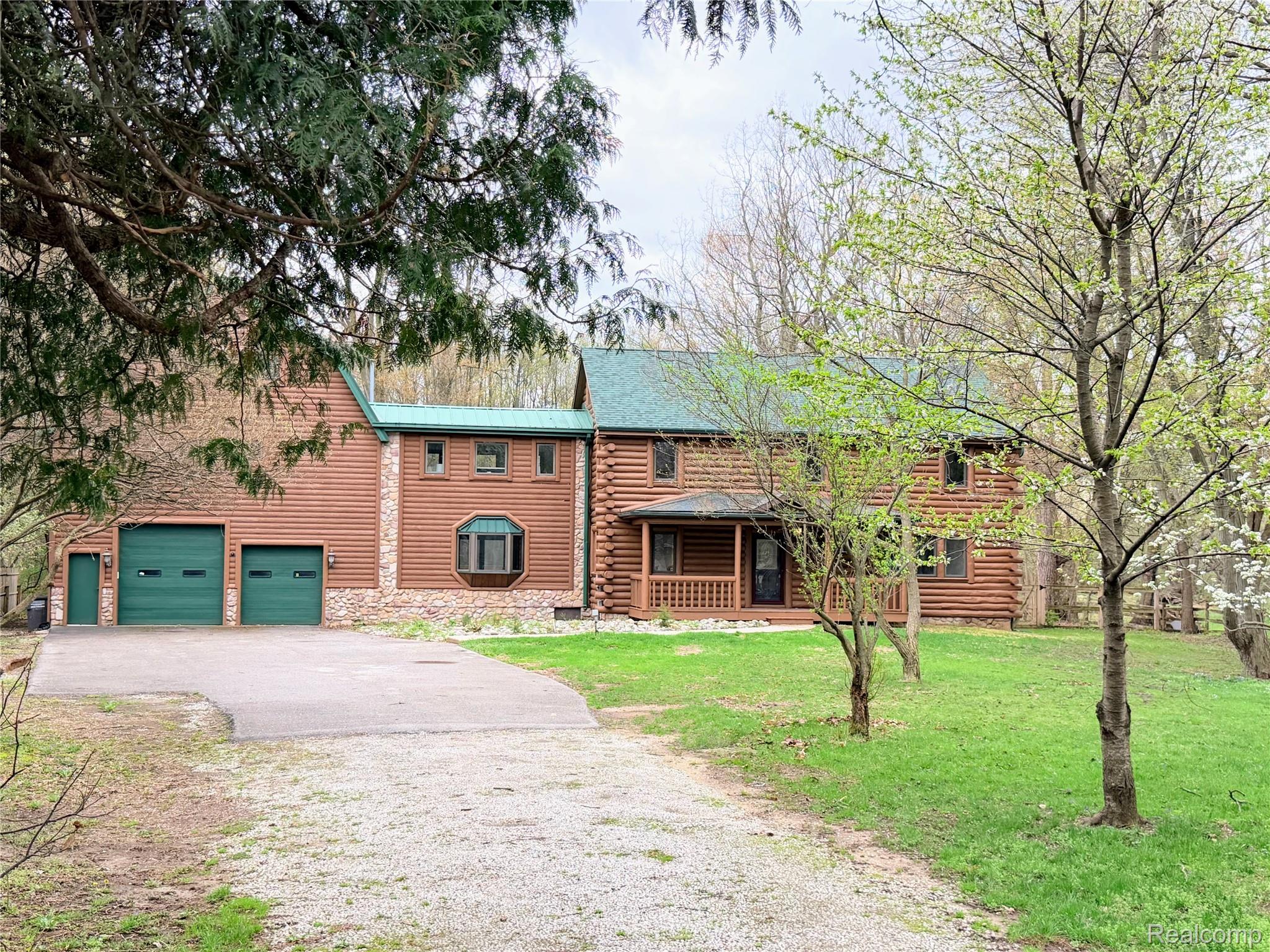 1747 Center Drive
