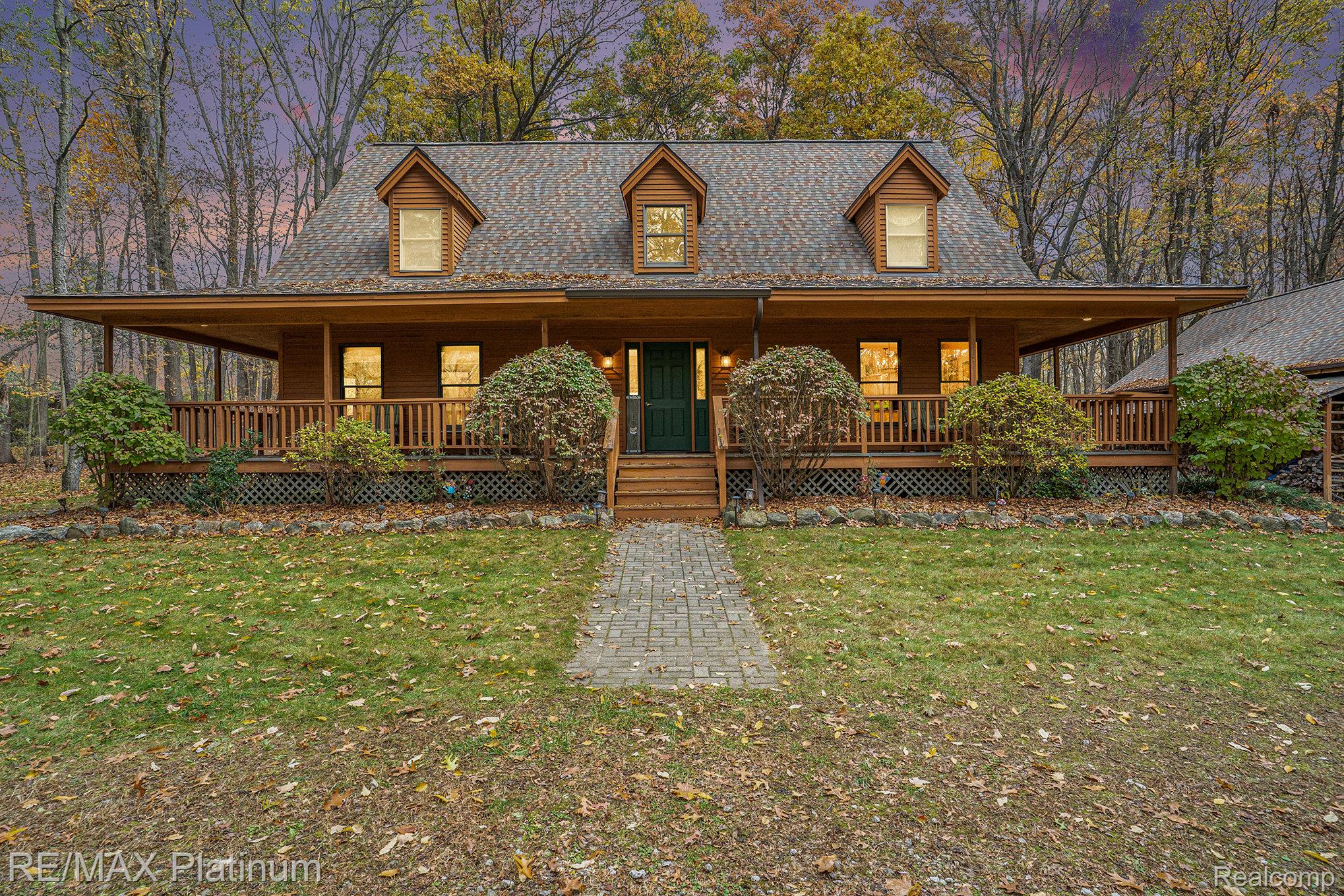 6489 CEDAR LAKE ROAD