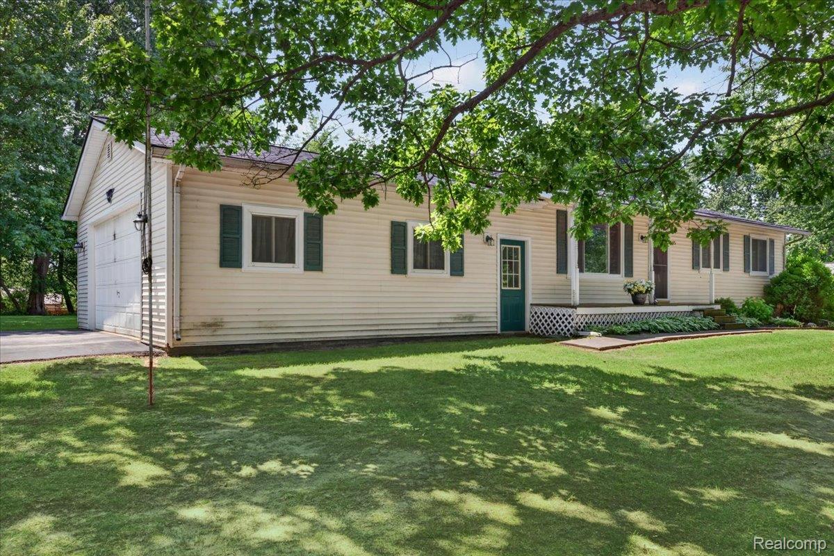 405 Hoag Drive
