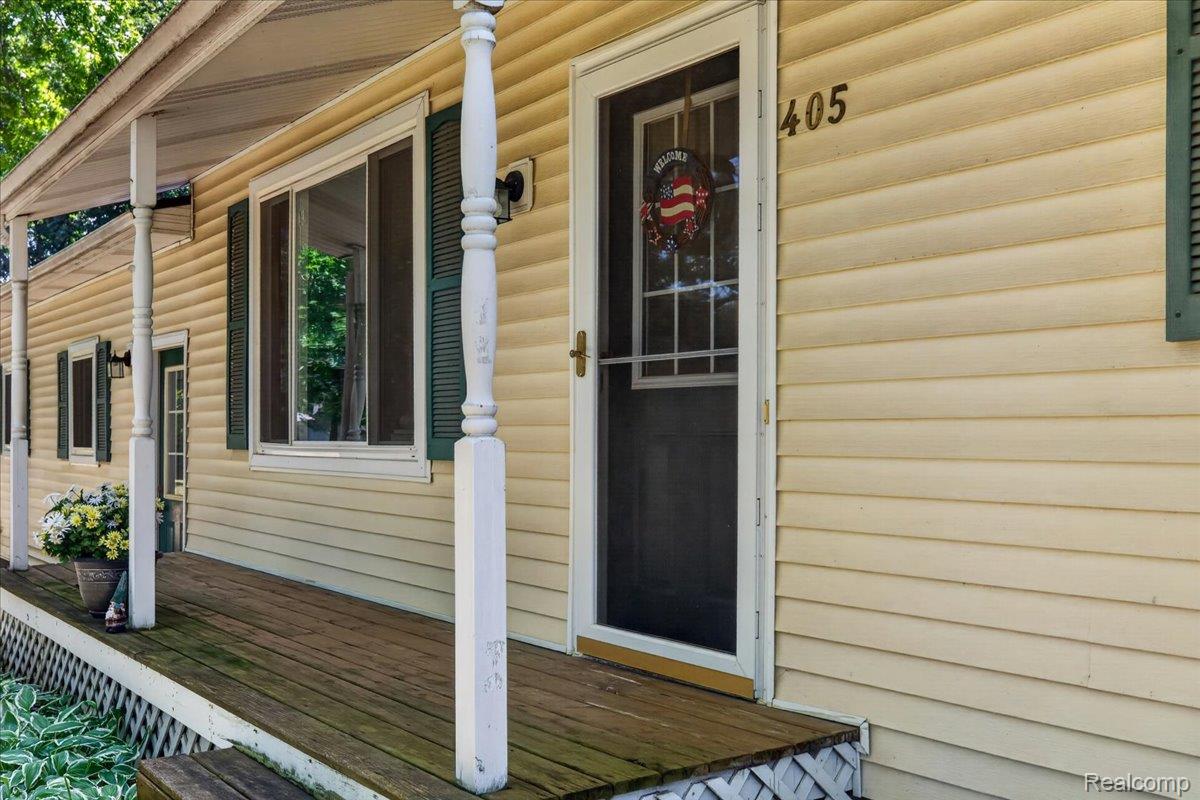 405 Hoag Drive