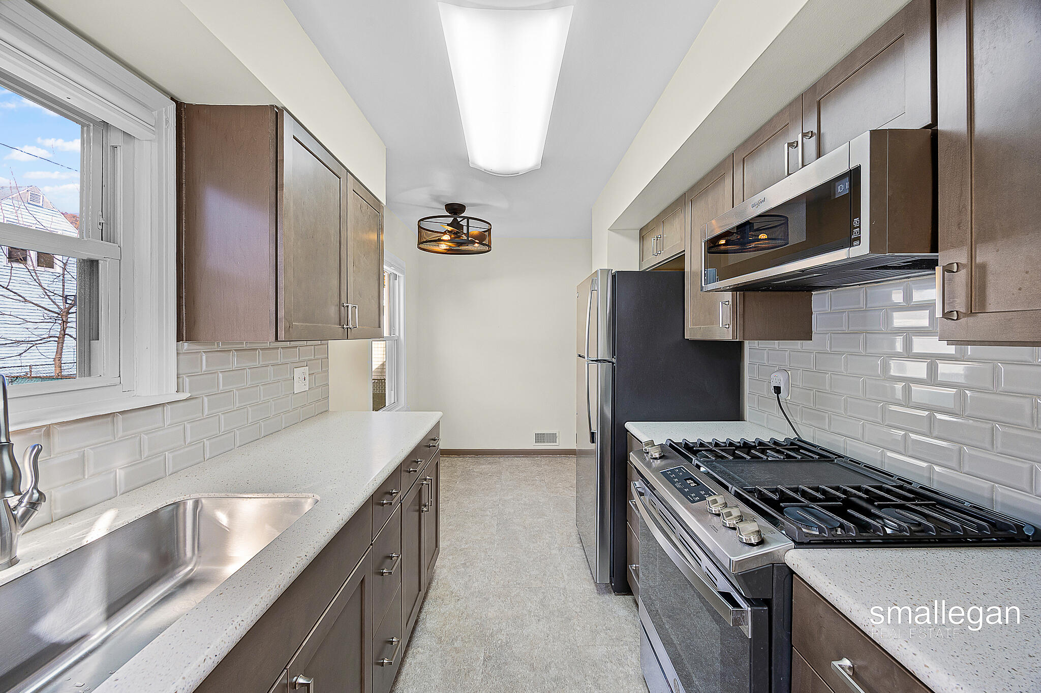 2545 Glenside Boulevard