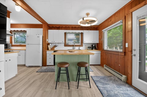 Tiny photo for 1105 Bay Drive, Tawas Township, MI 48763 (MLS # 79080073003)