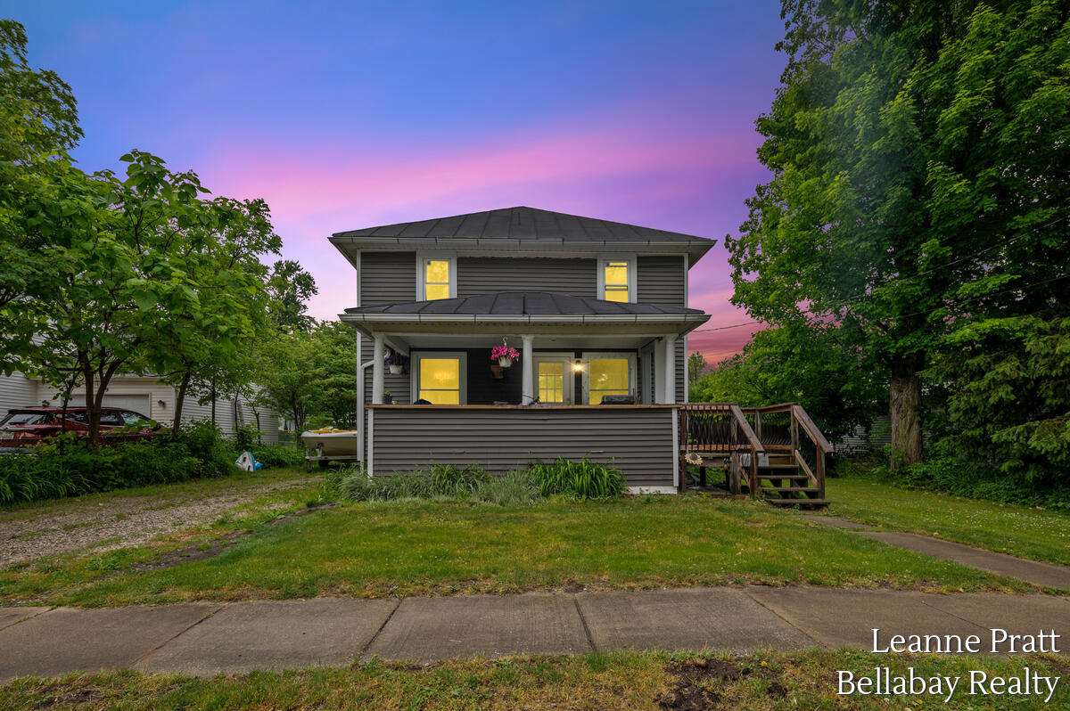 727 E Clinton Street