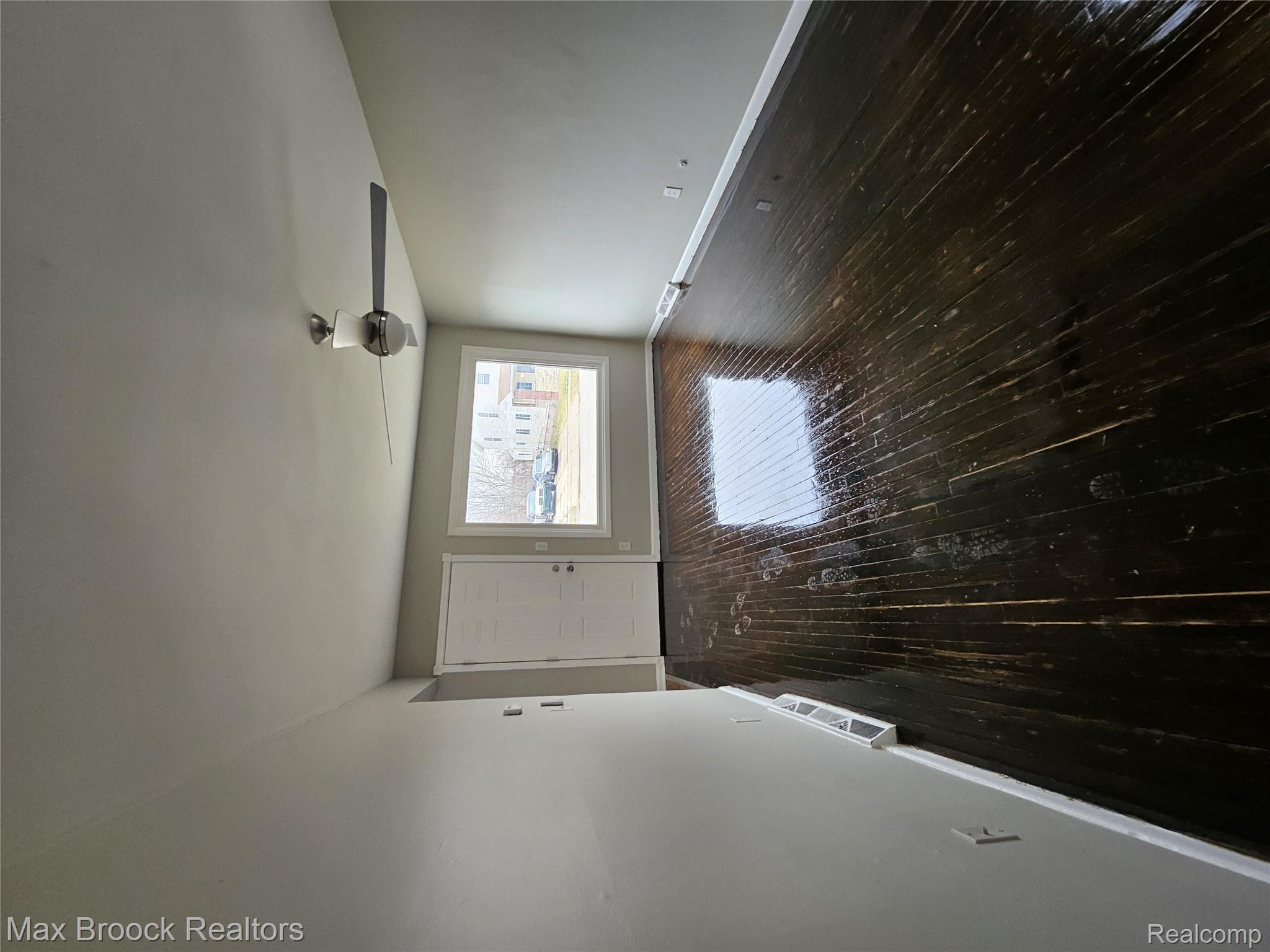 3544 Isabelle Street