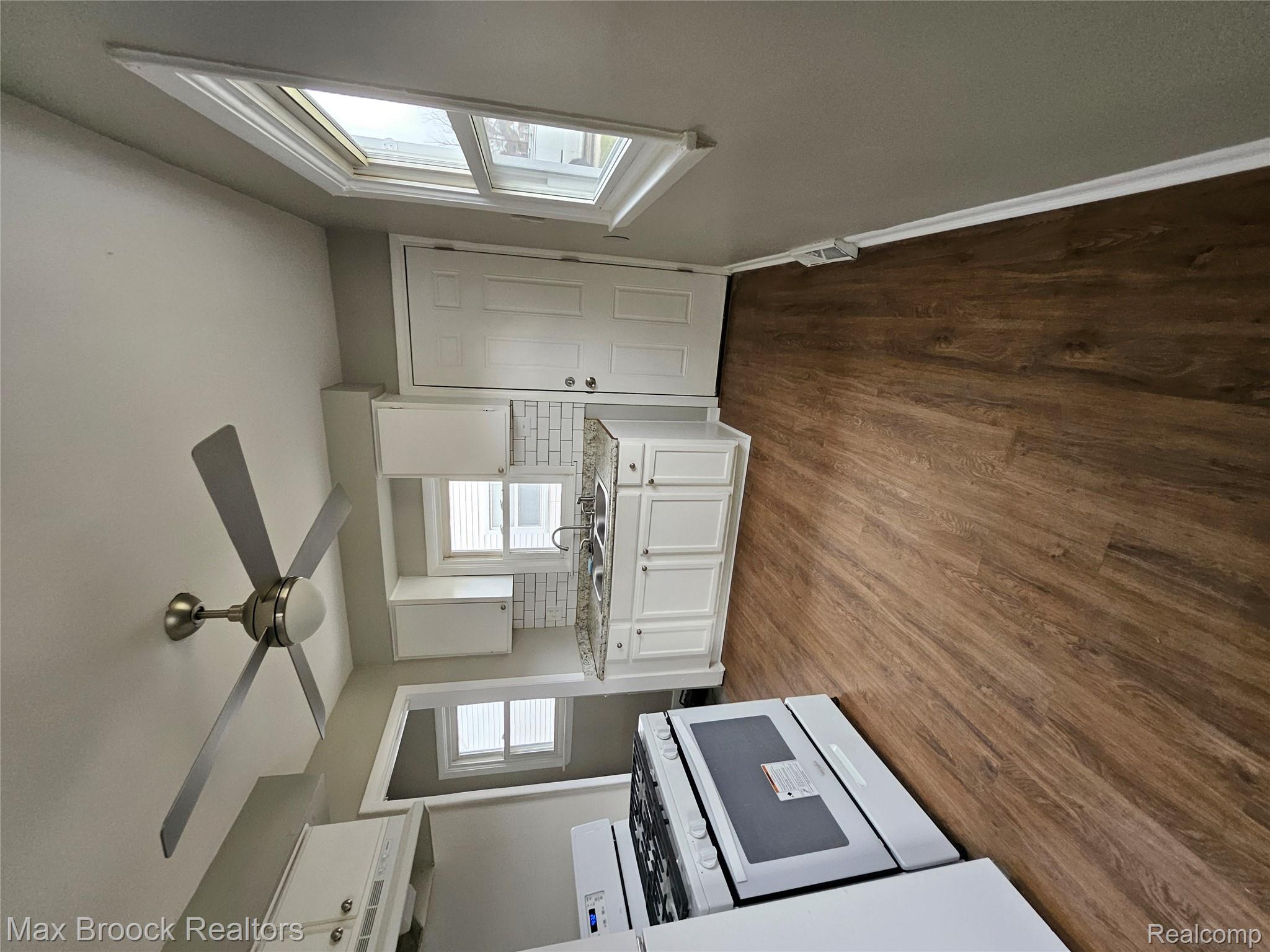 3544 Isabelle Street