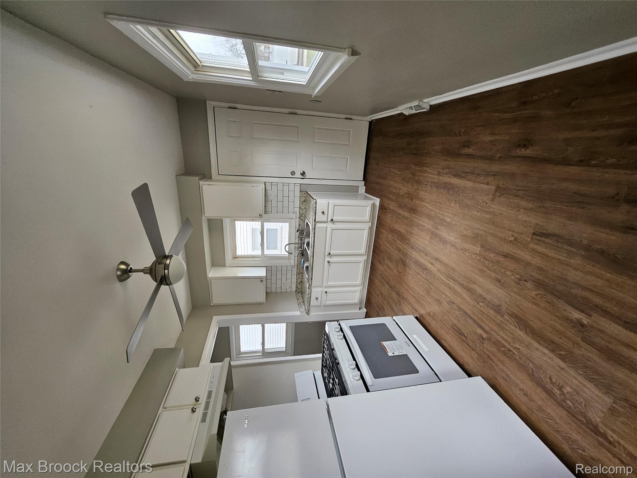 3544 Isabelle Street