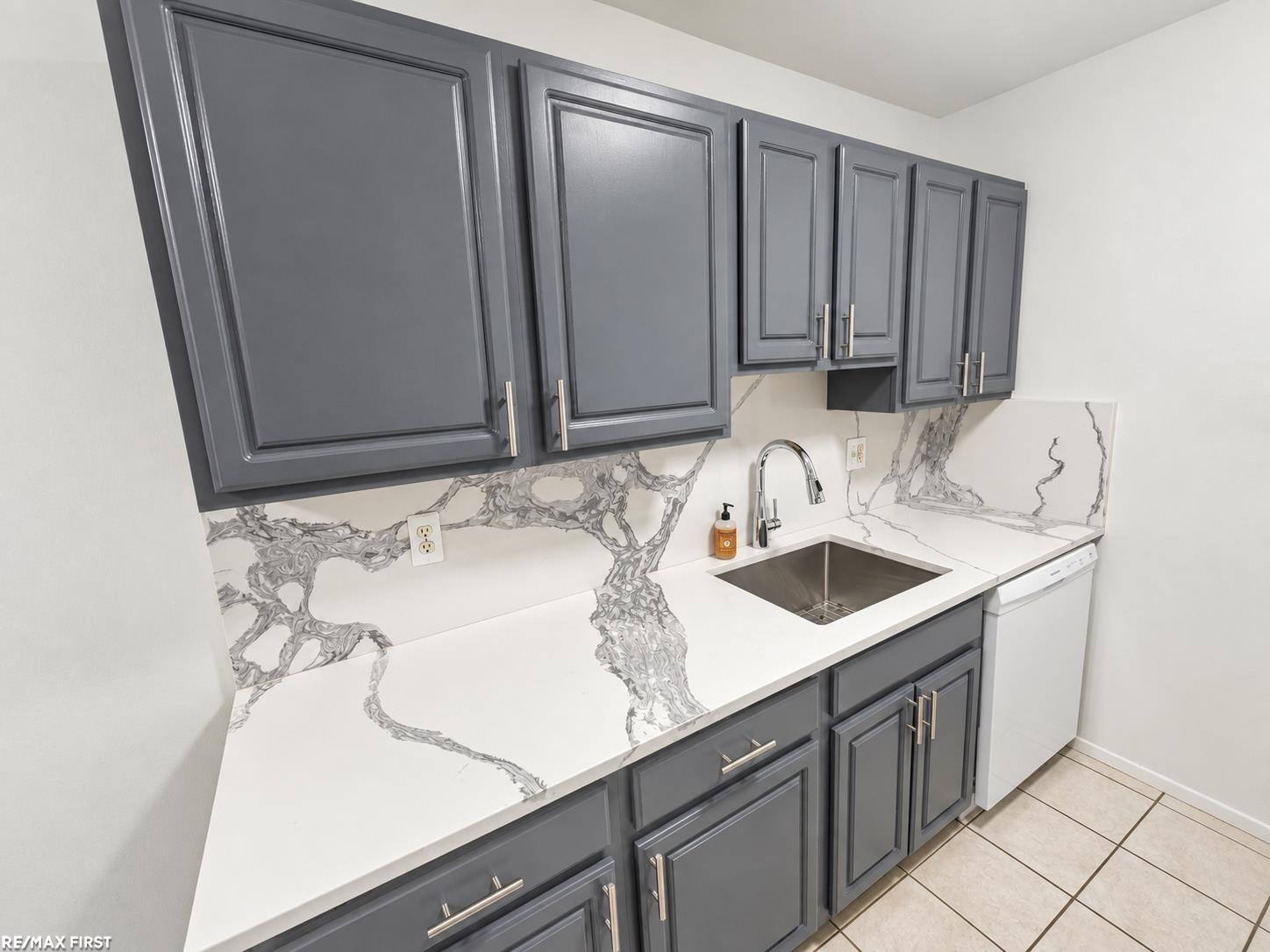 38255 Fairway Court