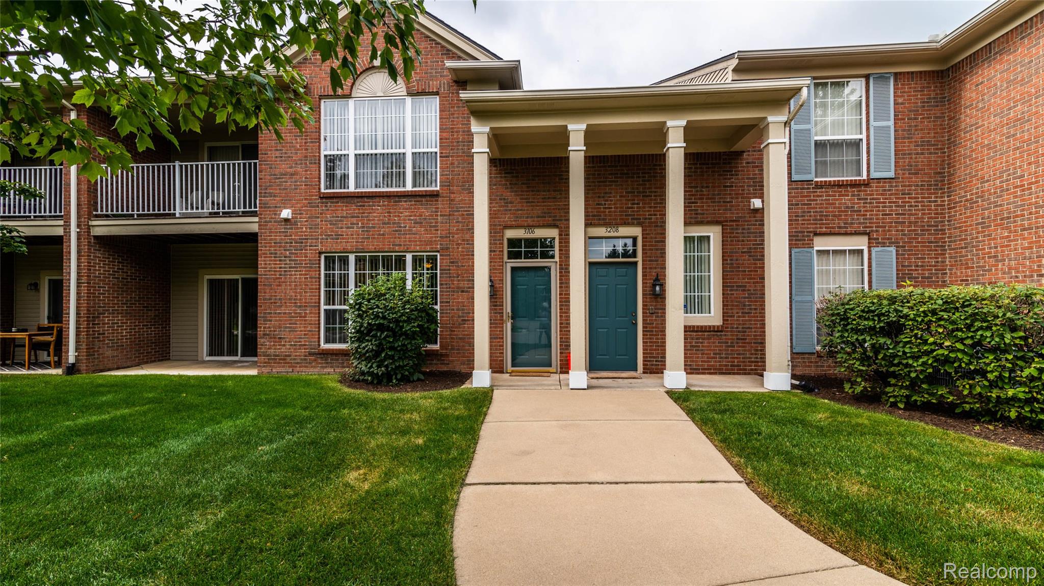 3106 Chesapeake Circle