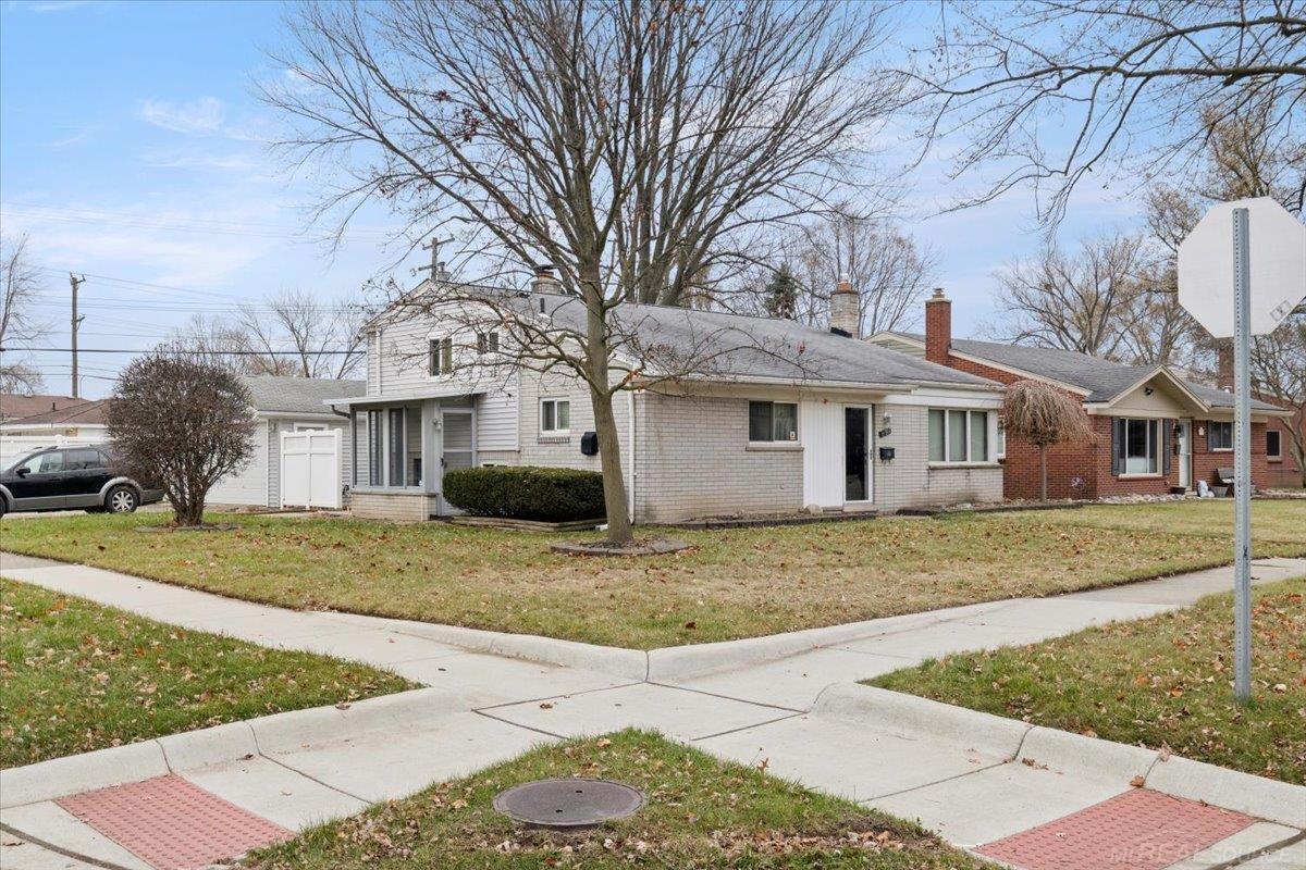 35980 Carlisle Street