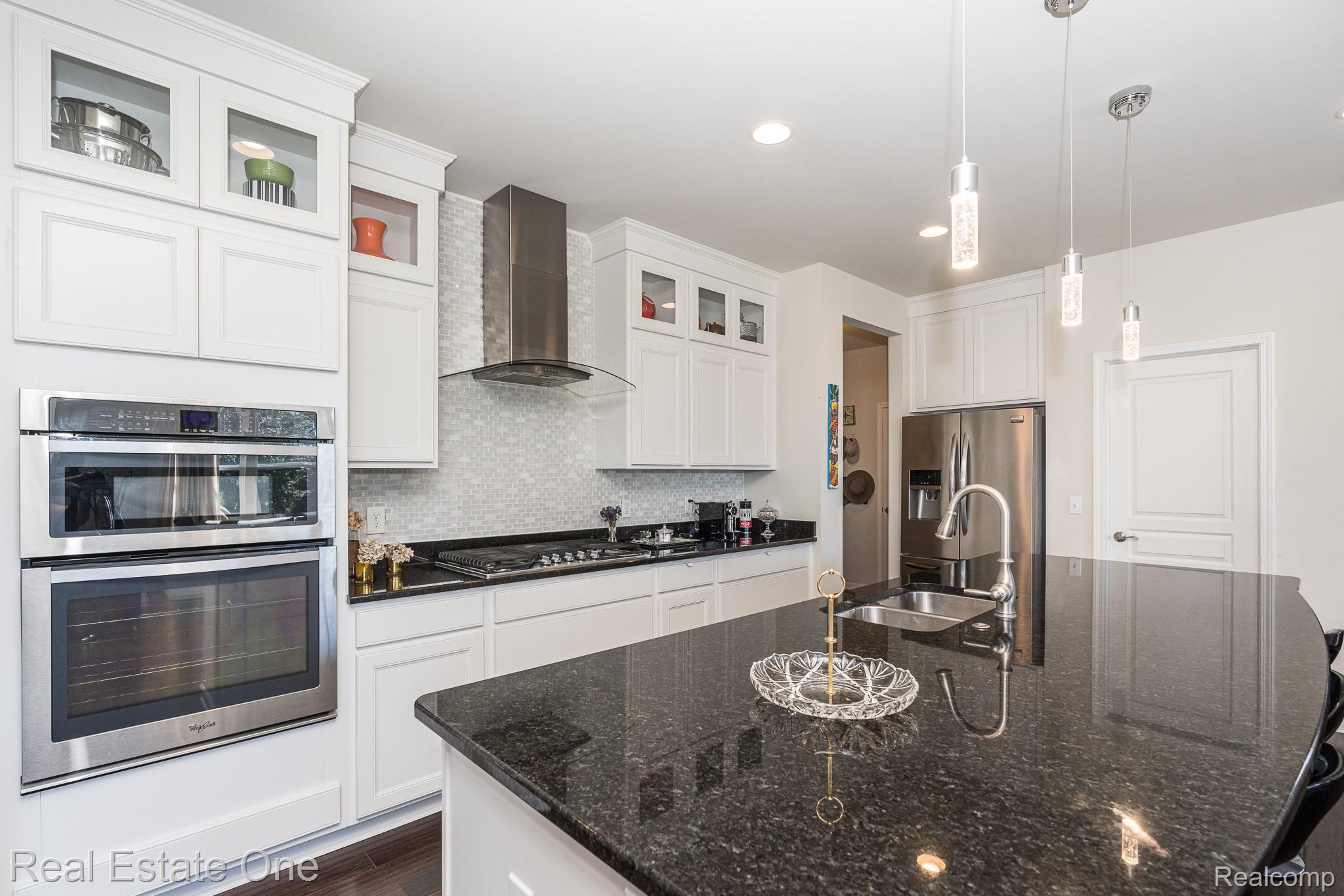 124 Oakland Crest Drive