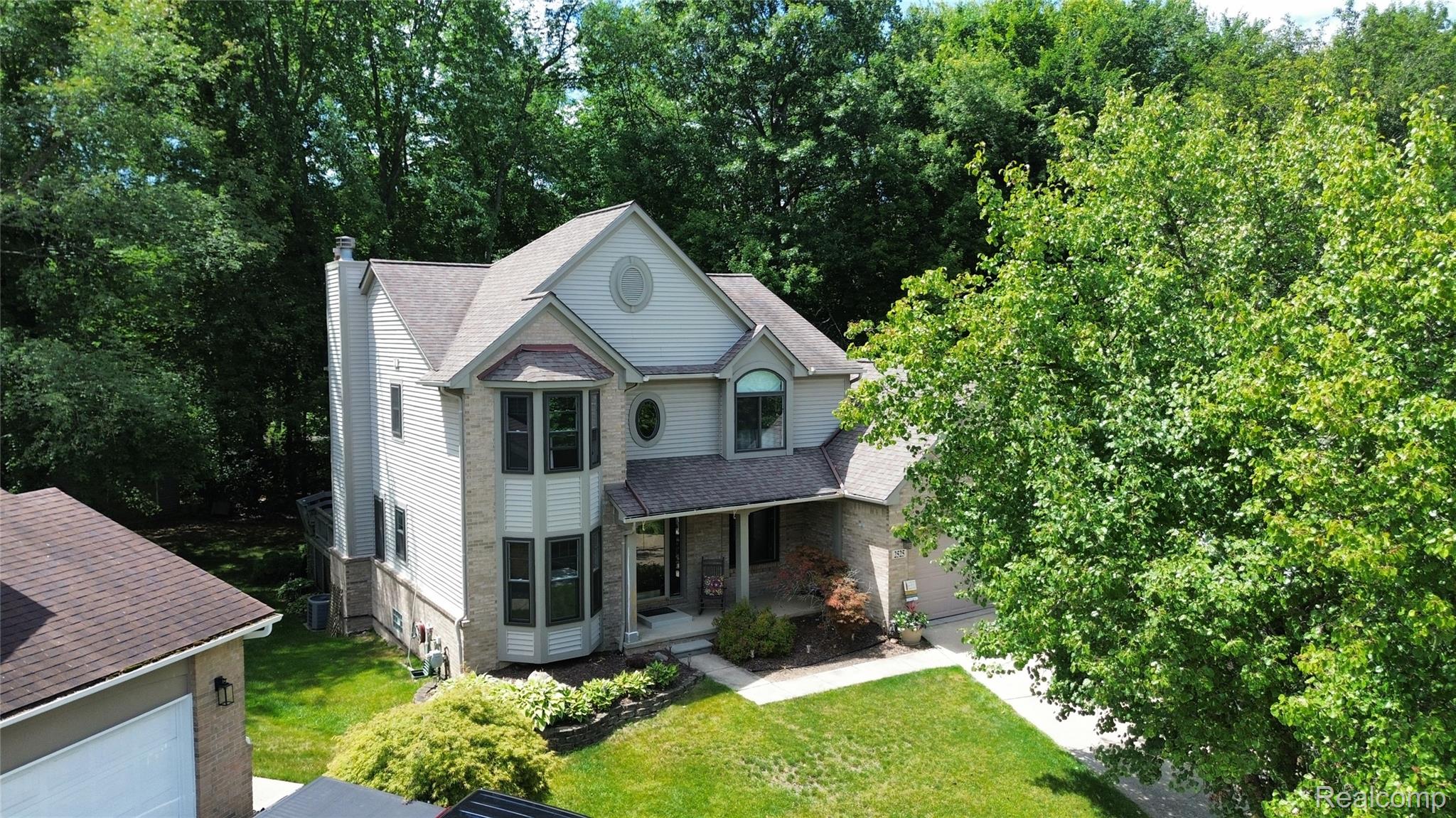 2525 Baltusrol Court