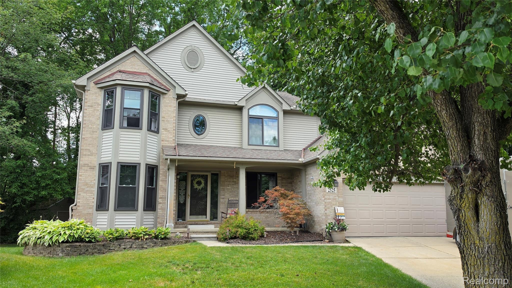 2525 Baltusrol Court