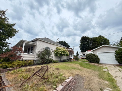 Tiny photo for 404 W Court Street, Ludington City, MI 49431 (MLS # 67026045999)