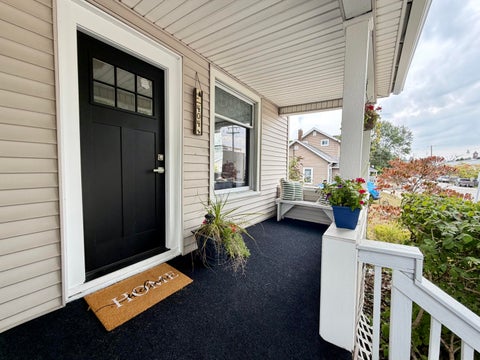 Tiny photo for 404 W Court Street, Ludington City, MI 49431 (MLS # 67026045999)