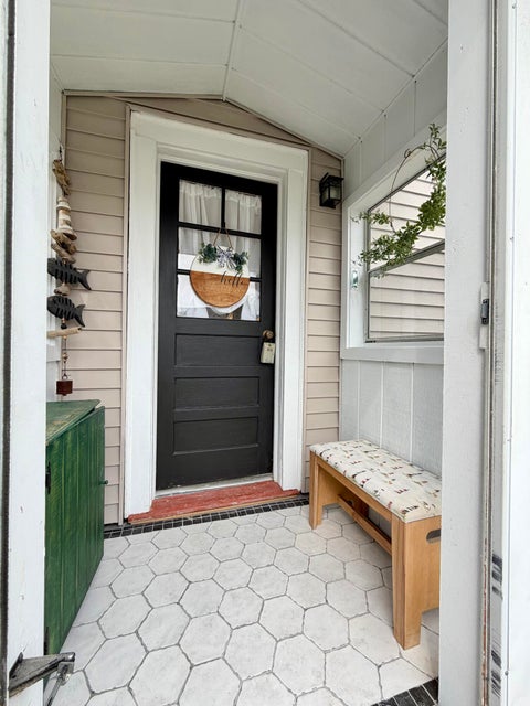 Tiny photo for 404 W Court Street, Ludington City, MI 49431 (MLS # 67026045999)